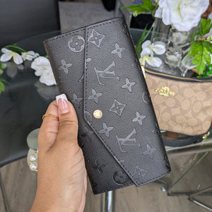 L WALLET